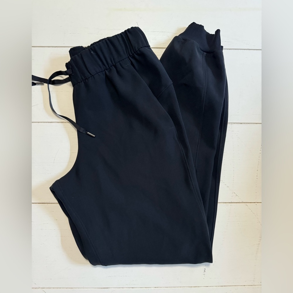 Lululemon On The Fly Joggers